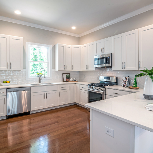 Kitchen & Dining Room